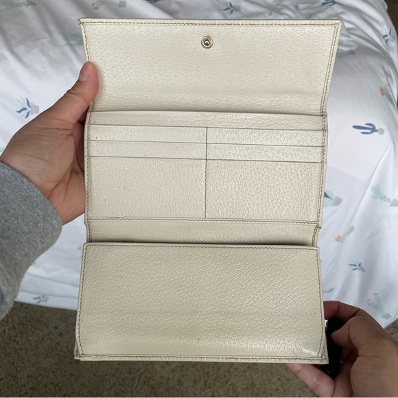 SOLD- GUCCI- vintage long wallet - Picture 16 of 17
